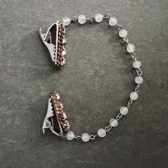 Vintage Sweater cardigan clips. Rhinestones, white beads silver tone clasp - Picture 4 of 7